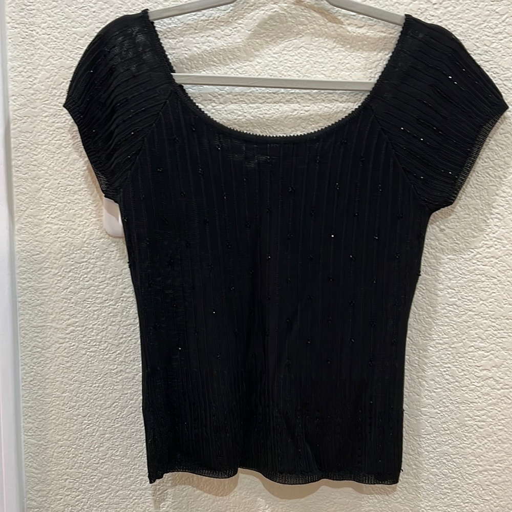 NWOT. Laundry by Shelli Segal Black Cap-Sleeve Top with bling